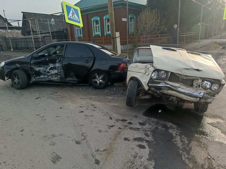 Двое взрослых и 4-летняя девочка пострадали в ДТП в Талице