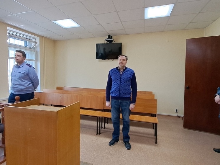 Главе Дегтярска продлили меру пресечения