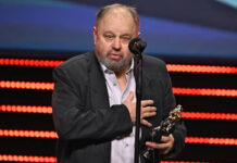 Владимир Ильин и звёзды мирового кино получили награды Московского кинофестиваля vladimir ilin i zvyozdy mirovogo kino poluchili nagrady moskovskogo kinofestivalya-ekaterinburgu-ru-174551993500-0