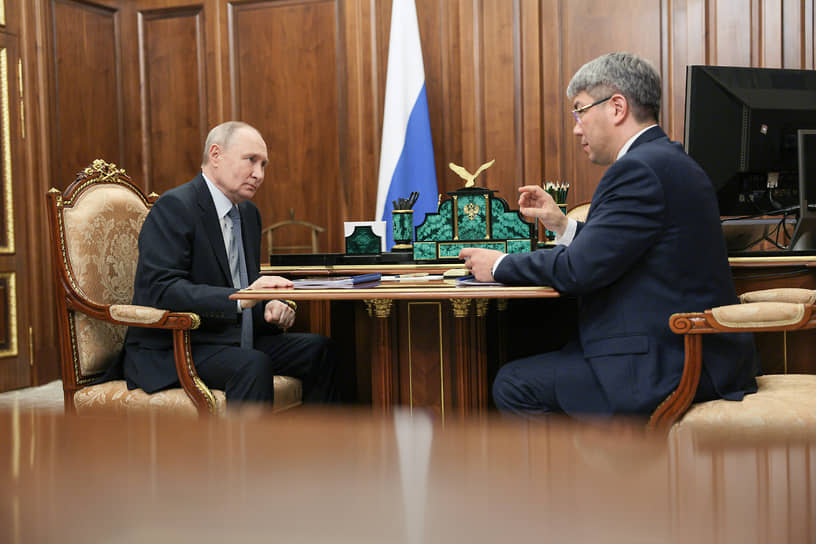 Владимир Путин и Алексей Цыденов обсудили будущее Бурятии и вызовы СВО-0