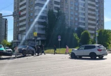 BMW X6 и BMW X3 встретились на ул. Куйбышева и ул. Шейнкмана в Екатеринбурге 6 i 3 vstretilis na ul kujbysheva i ul shejnkmana v ekaterinburge-ekaterinburgu-ru-174818916000-0