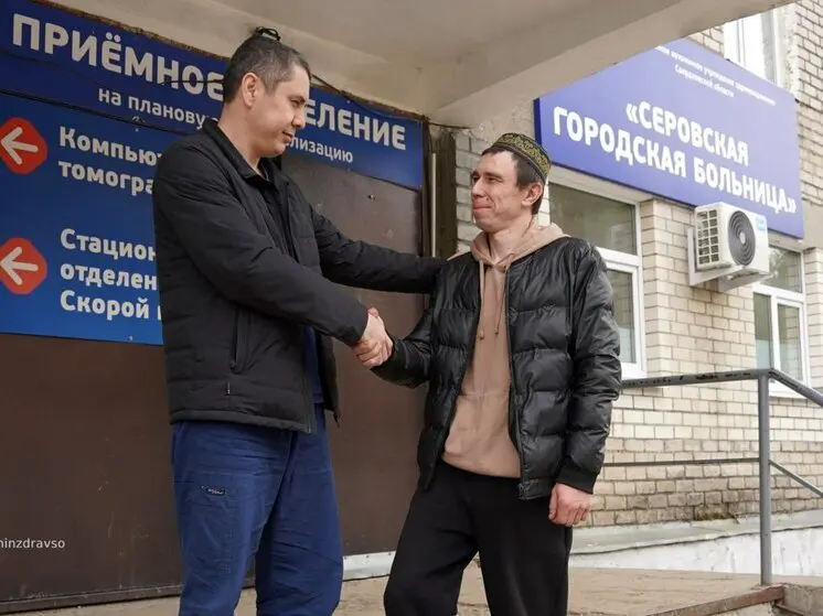 Свердловские врачи спасли мужчину с расколотым на части черепом