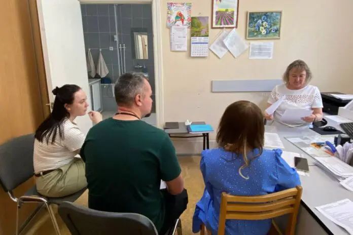 Денис Паслер поддержал школы отказа от курения в ЦГБ № 2 и ГКБ № 14 Екатеринбурга-0