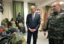 Денис Паслер в Нижнем Тагиле сообщил о поддержке «Боевого братства» и жен denis pasler v nizhnem tagile soobshhil o podderzhke boevogo bratstva i zhen-ekaterinburgu-ru-174796814400-0