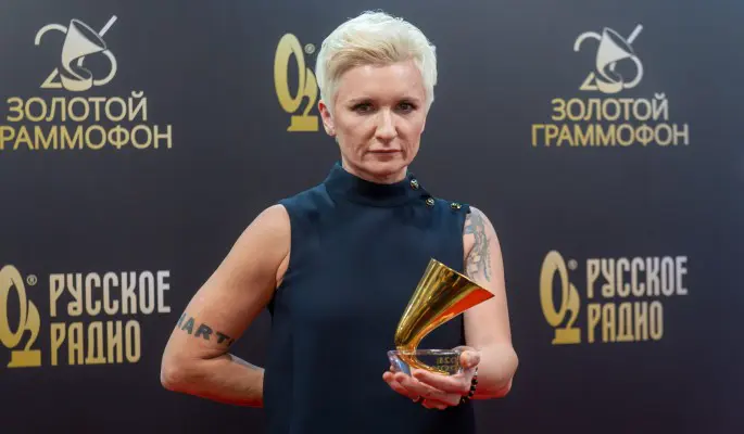 "Это недостойно!": Арбенина объяснила внезапную отмену ее концерта диверсией