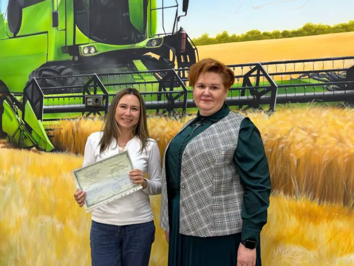 Эксперты Уральского ГАУ и Наталья Малютина делятся опытом с аграриями-0