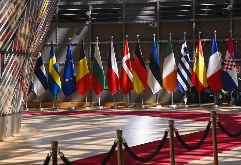 Европейский Союз и Великобритания объединяют усилия для модернизации обороны-0