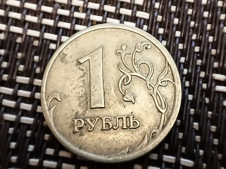 В Екатеринбурге бывший налоговый инспектор обвиняется в получении взяток