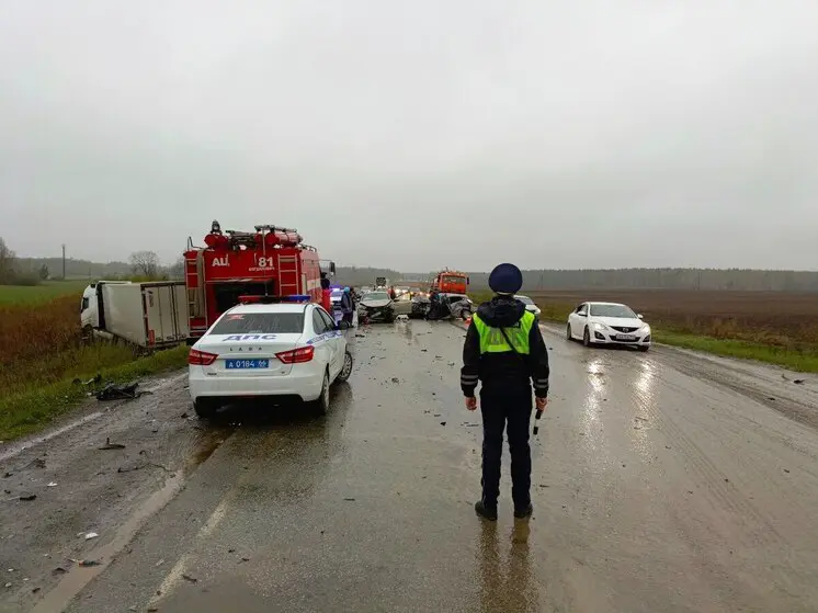 ГАИ сообщила подробности гибели двух человек на дороге Екатеринбург – Тюмень