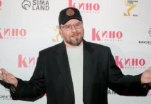 Гарик Харламов оказался в центре внимания из-за инцидента у ЖК «Рассказово» garik harlamov okazalsya v czentre vnimaniya izza inczidenta u zhk rasskazovo-ekaterinburgu-ru-174781795300-0