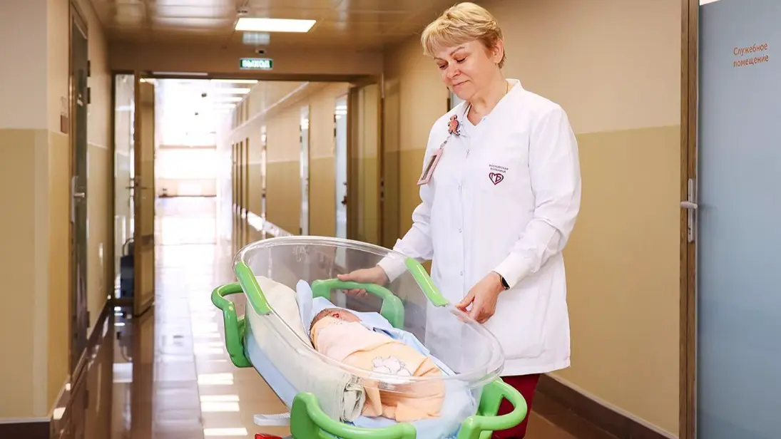 Врачи в Москве помогли женщине с диабетом и почечным заболеванием родить ребенка