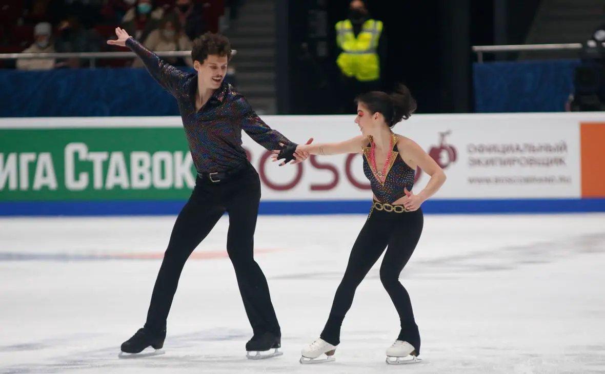 Карина Акопова и Никита Рахманин (Maksim Konstantinov / Global Look Press)