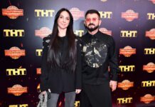 Милена и Виктория Галустян начинают новый этап жизни после 18 лет с Михаилом milena i viktoriya galustyan nachinayut novyj etap zhizni posle 18 let s mihailom-ekaterinburgu-ru-174669549800-0