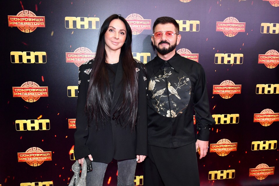 Виктория и Михаил Галустян внезапно объявили о расставании после 18 лет брака