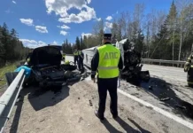 На Серовском тракте произошло ДТП между ВАЗ-2114 и Mercedes-Benz Sprinter na serovskom trakte proizoshlo dtp mezhdu vaz2114 i -ekaterinburgu-ru-174738492800-0