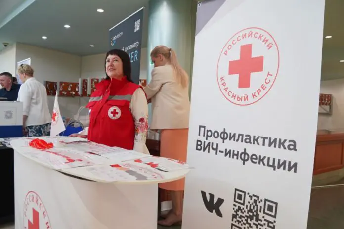 Татьяна Савинова и Центр СПИДа отмечают 35 лет борьбы с ВИЧ в Свердловской области-0