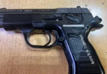 В Екатеринбурге изъяли пистолет Vendetta в ходе расследования стрельбы v ekaterinburge izyali pistolet v hode rassledovaniya strelby-ekaterinburgu-ru-174840960900-0