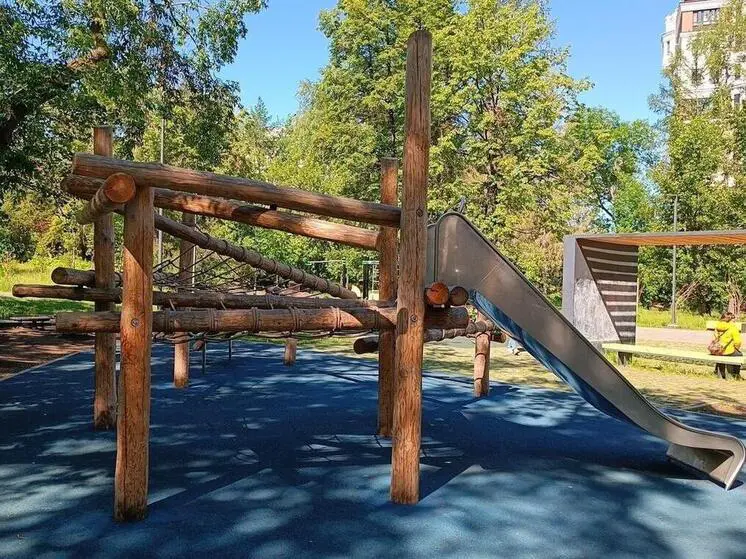 В Екатеринбурге стартовали работы по благоустройству дворов