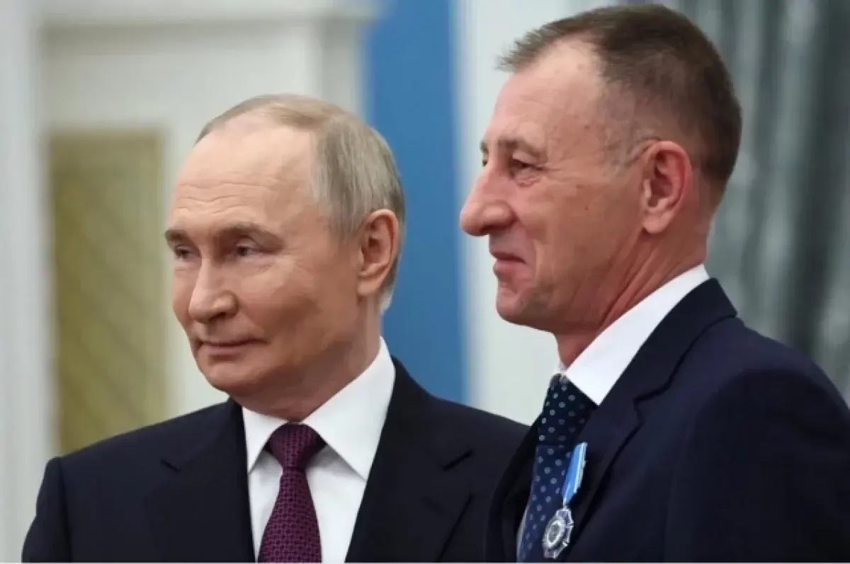 Владимир Путин вручил Орден Почета испытателю Уралвагонзавода из Нижнего Тагила-0