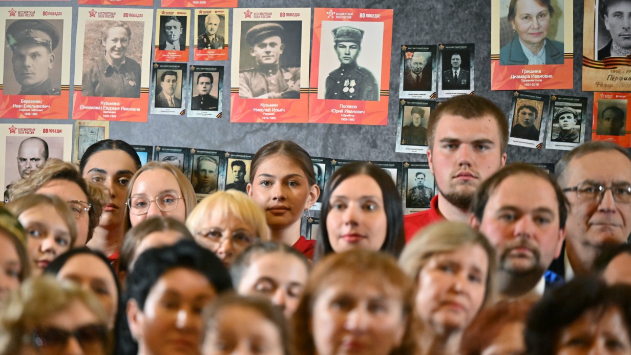 Акция «Стена Памяти», приуроченная к 80-летию со Дня Победы в Великой Отечественной войне, стартовала в Центральном музее Вооруженных сил РФ в Москве