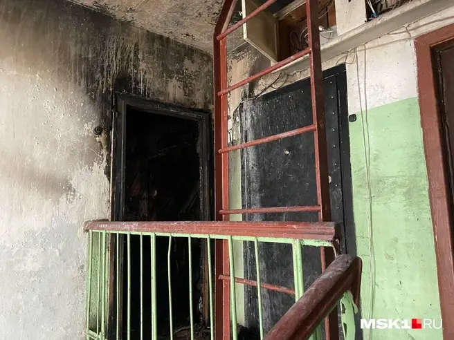 Квартира на улице Корсакова в Королеве сгорела в ночь на 17 июня. Дом, по словам местных, должны были снести | Источник: Нина Иванова / MSK1.RU