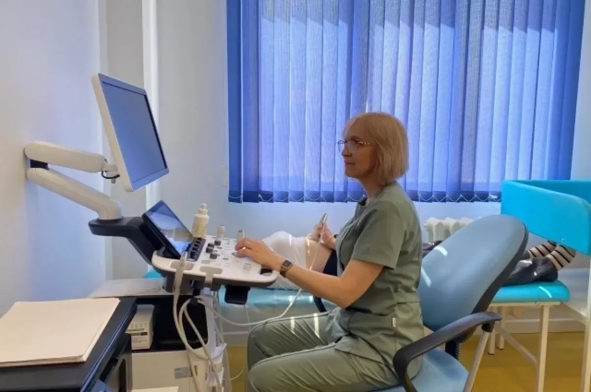 Денис Паслер сообщил об обновлении медоборудования в Свердловской области-0