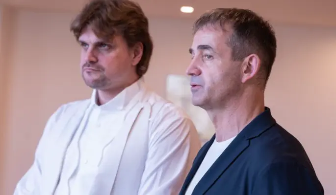 Дмитрий Певцов и Государственный Кремлевский оркестр представили патриотический спектакль "В списках не значился"