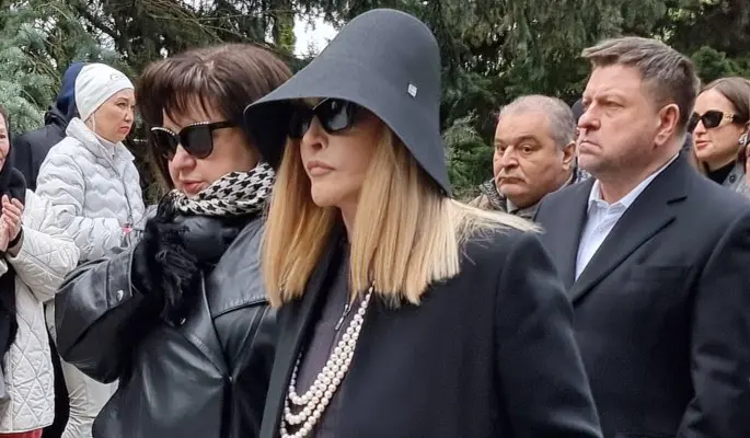 От 10 миллионов за концерт: названо имя заменившего Пугачеву на Рублевке артиста