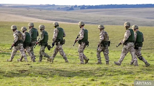 Армия Британии столкнулась с нехваткой оружия, кадров и срывами контрактов