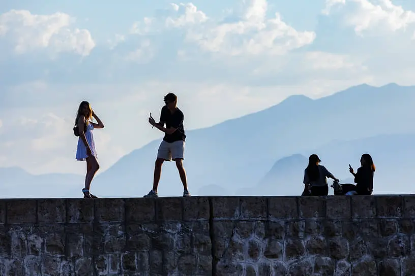 Июньские праздники привлекли туристов в Турцию, Египет и Грузию-0