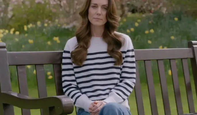 Меган Маркл вынуждена тайно обращаться к Кейт Миддлтон за помощью из-за череды неудач