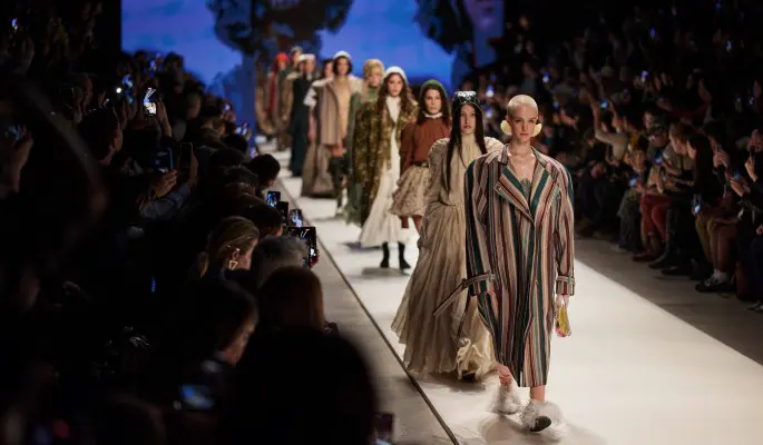 Диалог культур в Москве: на третьей Московской неделе моды почти 200 дизайнеров представят свои коллекции