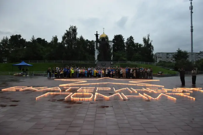 Сергей Никонов и «Единая Россия» участвуют в акциях памяти в Екатеринбурге-0