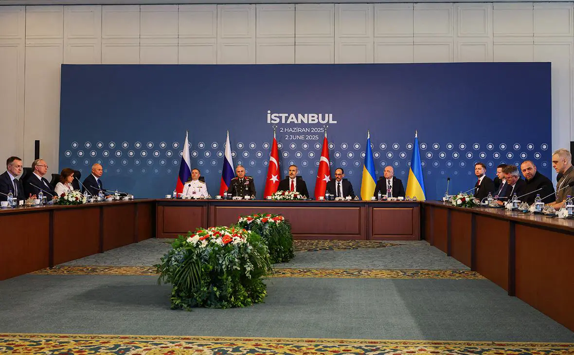 Российско-украинские переговоры в Стамбуле, Турция (Murad Sezer / Reuters)