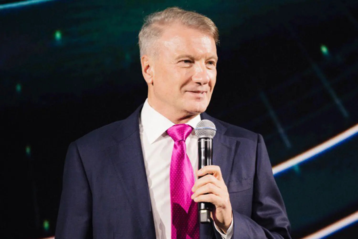 Герман Греф рассказал о инновациях Сбера и Банка России для скачка-0