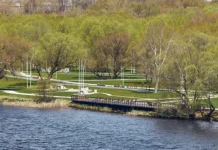 Иван Бобров открыл набережную на Ленинградском шоссе для москвичей ivan bobrov otkryl naberezhnuyu na leningradskom shosse dlya moskvichej-ekaterinburgu-ru-0