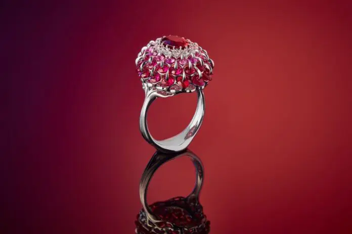 Свердловские ювелиры и Центр "Мой бизнес" раскрывают новые горизонты рынка-0