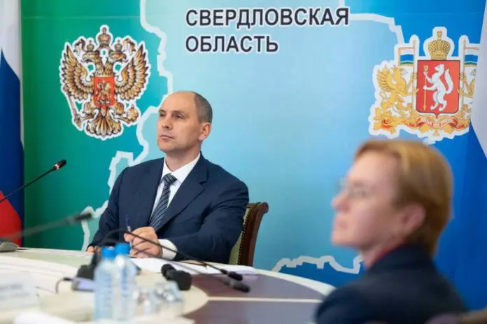 Владимир Путин и Денис Паслер обсуждают судьбу программы «Время героев» на Урале-0