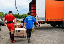 Алексей Вихарев: гуманитарный прорыв для СВО и ДНР aleksei viharev gumanitarka_ekaterinburgu