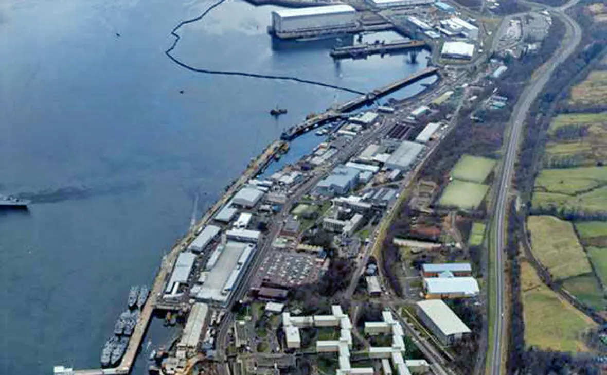 Военно-морская база Клайд (Wikipedia)