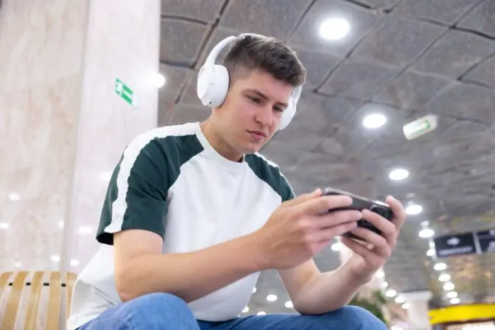 Yota запускает новый сервис подарков, тарифы дарят Дмитрий Чудесников и звезды-0