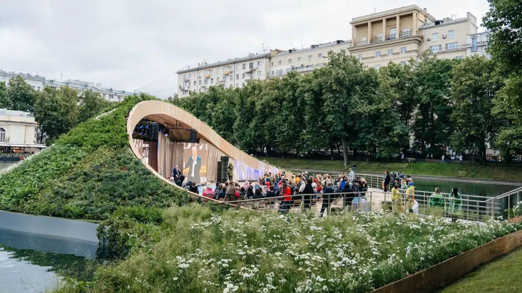 Уникальный балетный спектакль пройдет на сцене Патриарших прудов
