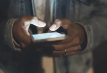 Эльдар Муртазин делится советами по выбору iPhone и избежанию уловок eldar murtazin delitsya sovetami po vyboru i izbezhaniyu ulovok-ekaterinburgu-ru-0