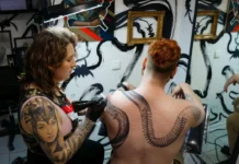 Новое открытие института онкологии Хантсмана связано с татуировками и меланомой novoe otkrytie instituta onkologii hantsmana svyazano s tatuirovkami i melanomoj-ekaterinburgu-ru-0