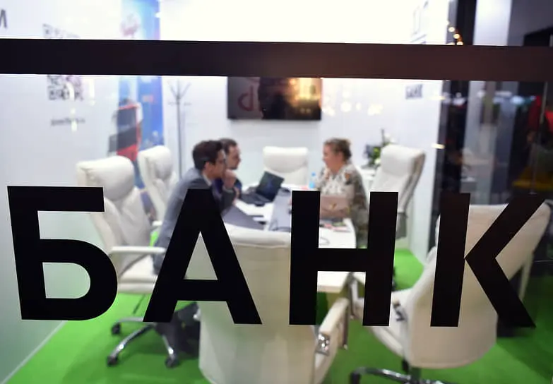 Т-банк, Альфа-банк и ВТБ обновляют условия по кредитным картам для клиентов-0