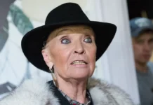 Внучка Светланы Светличной Мария Ивашова делится трогательными воспоминаниями vnuchka svetlany svetlichnoj mariya ivashova delitsya trogatelnymi vospominaniyami-ekaterinburgu-ru-0