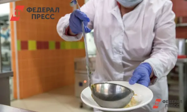 Александр Суворов в школьной кухне Новосибирской области внедряет исторические рецепты-0