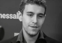 Дэниэл Народицкий и FIDE вспоминают великого гроссмейстера deniel narodiczkij i vspominayut velikogo grossmejstera-ekaterinburgu-ru-0