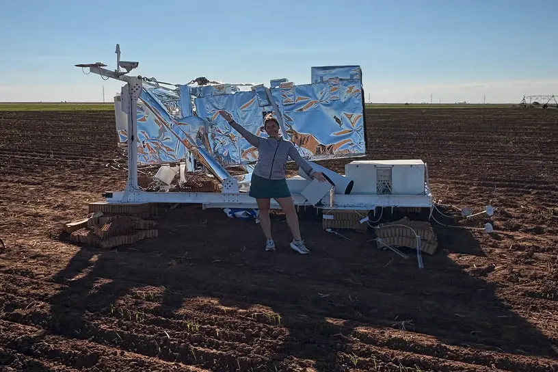 Энн Уолтер и научный аппарат NASA