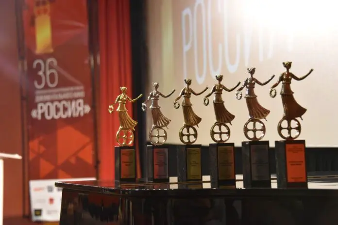 Фестиваль документального кино «Россия» открылся в Доме кино Екатеринбурга-0